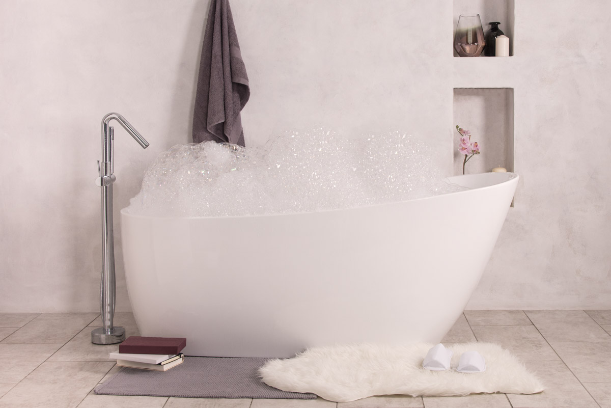 Yang Curved 1665 x 720mm Luxury Freestanding Bath